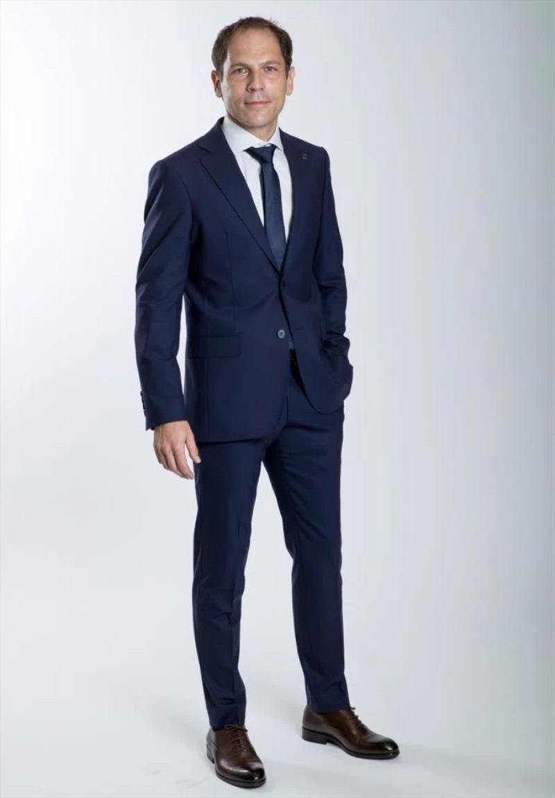 Damat Tween, İspanya