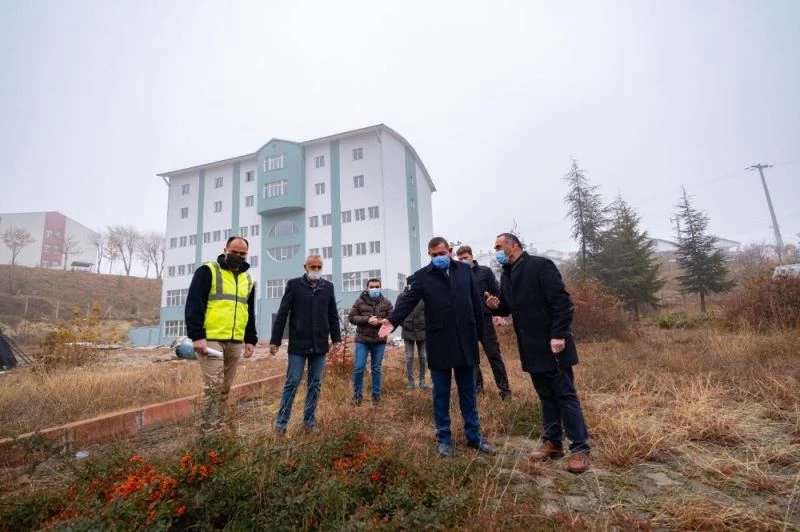 Başkan Vidinlioğlu, KASMEK binasında incelemelerde bulundu
