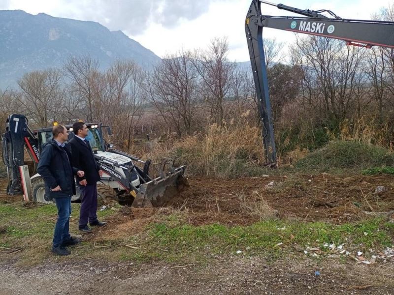 Yeniharmandalı’da taşkınların önüne geçiliyor
