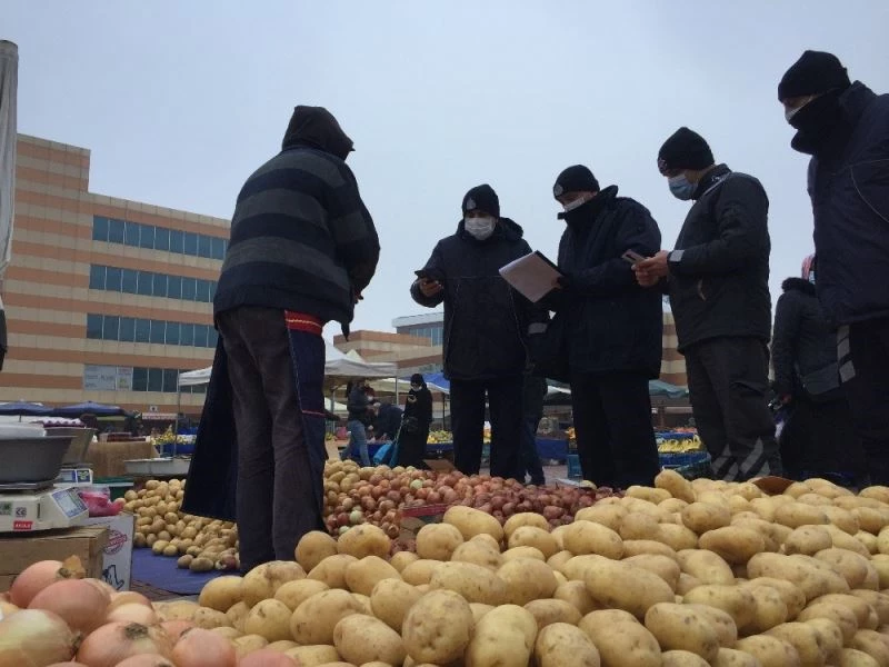 Pazaryerinde tezgah açan esnafa HES kodu sorgusu
