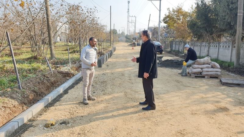 Yol yapım öncesi bordür döşeme tamam
