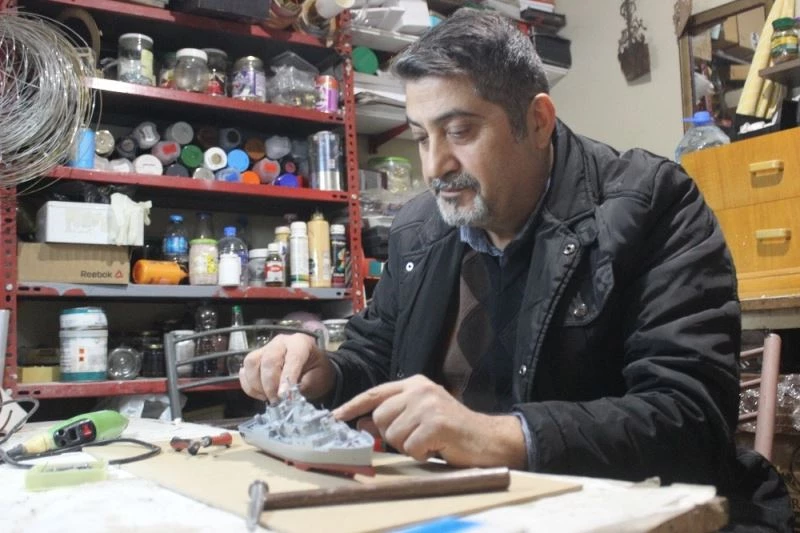Emekli Deniz Astsubay maketten kendi donanmasını kurdu
