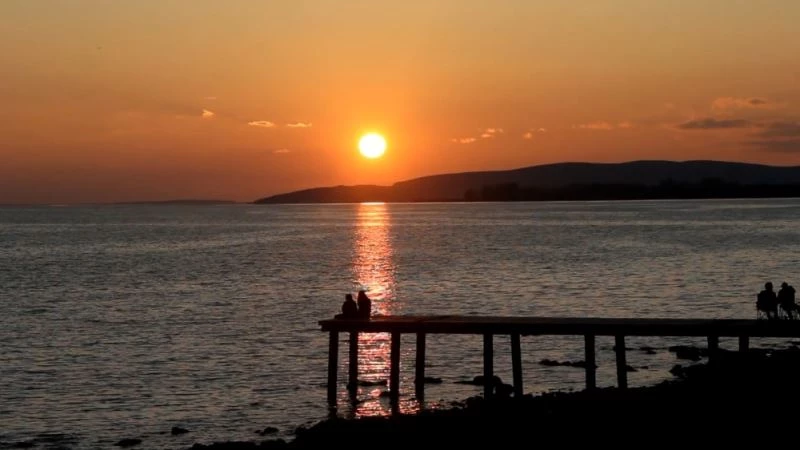 Van Gölü’nde kartpostallık günbatımı
