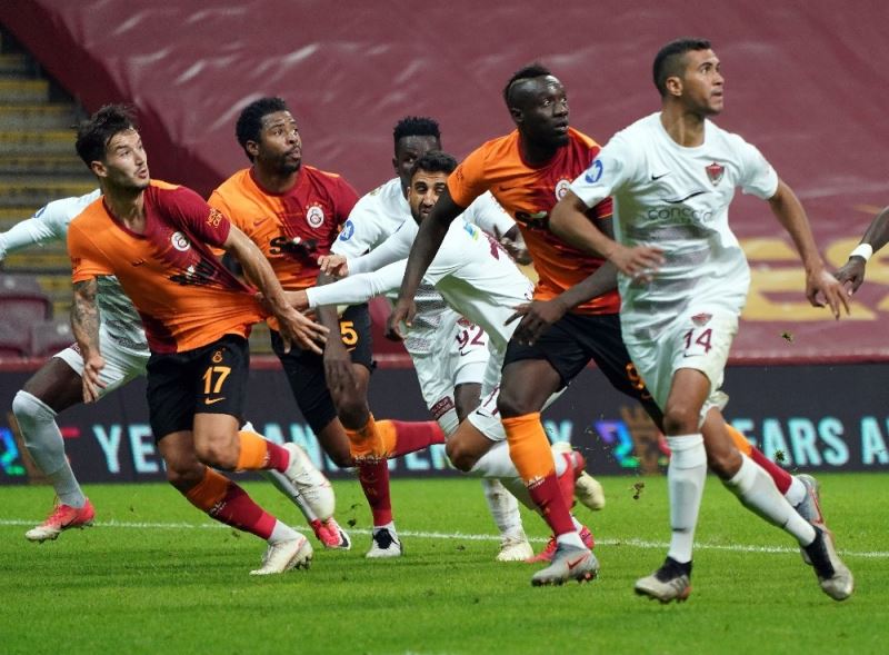 Galatasaray zirveyle puanları eşitledi
