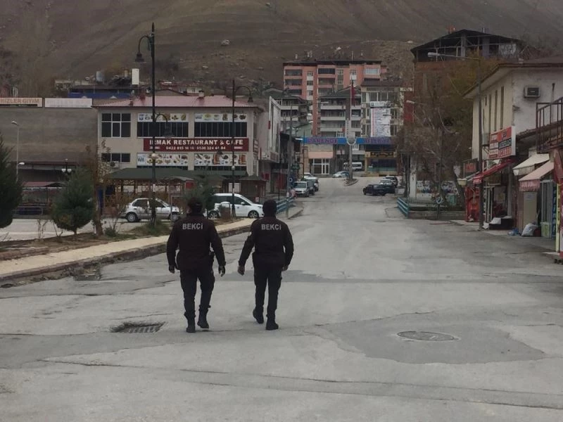 Darende sokağa çıkma kısıtlamasına uyuluyor
