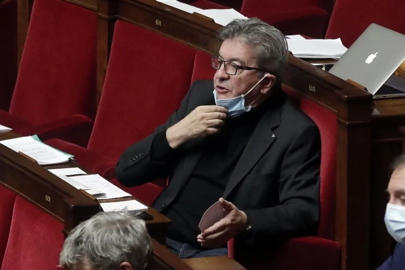 Fransa’da solcu lider Melenchon’dan hükümete 