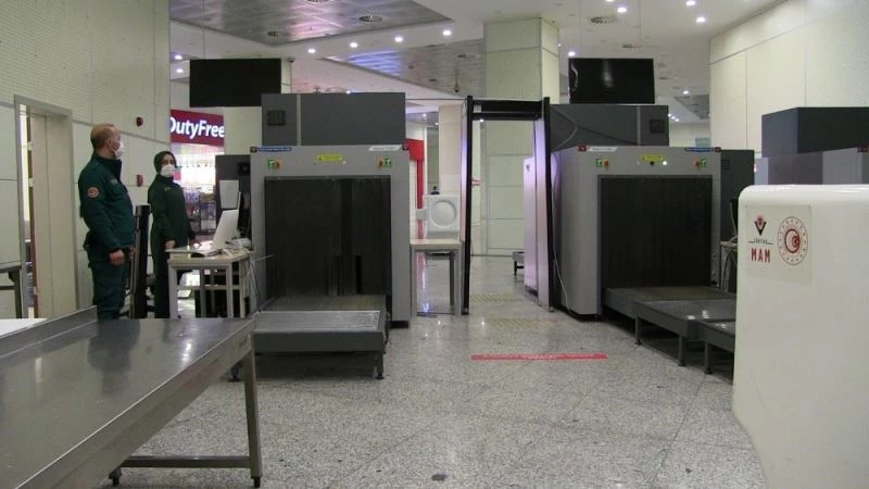 Tır geçişinde rekor kırıldı ama yaya ve yolcu geçişlerinde pandemi nedeniyle yasak devam ediyor
