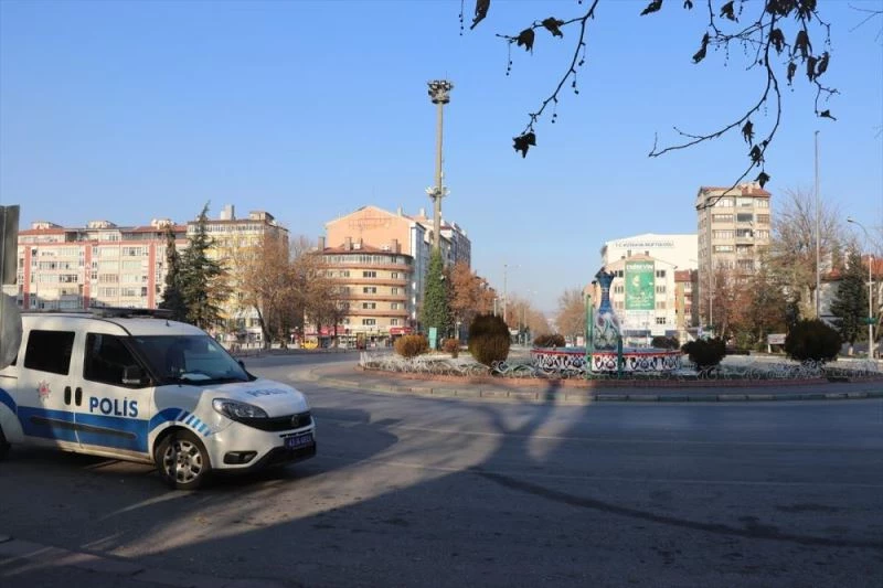 Bursa ve çevre illerde sokaga çikma kisitlamasina uyuluyor