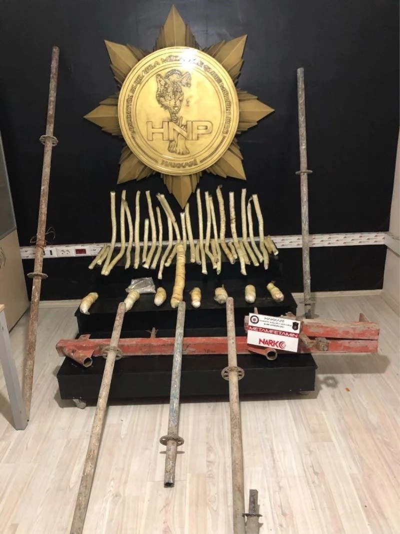 İnşaat demirleri arasında uyuşturucu ele geçirildi
