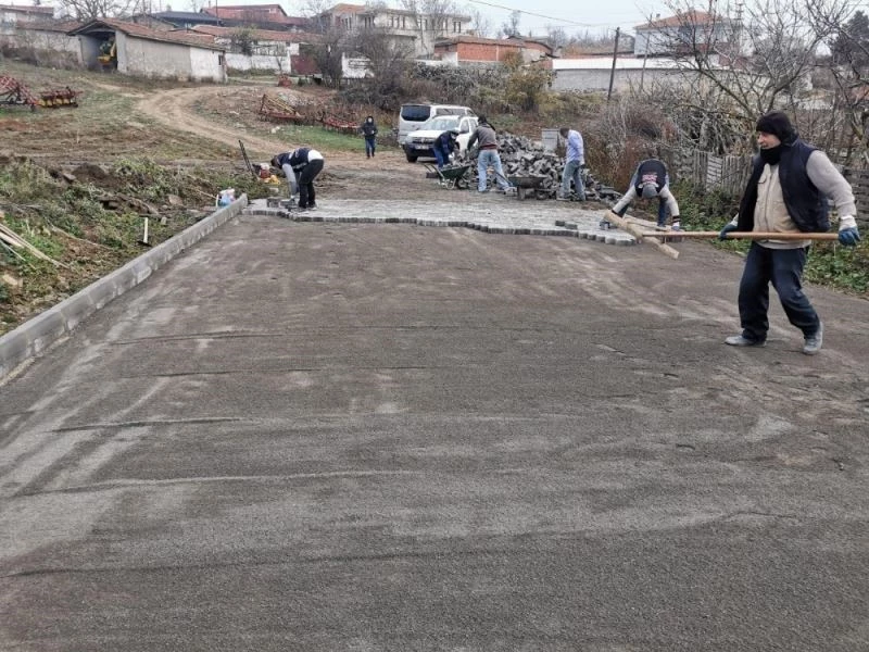 Mahalleler çamur derdinden kurtuluyor
