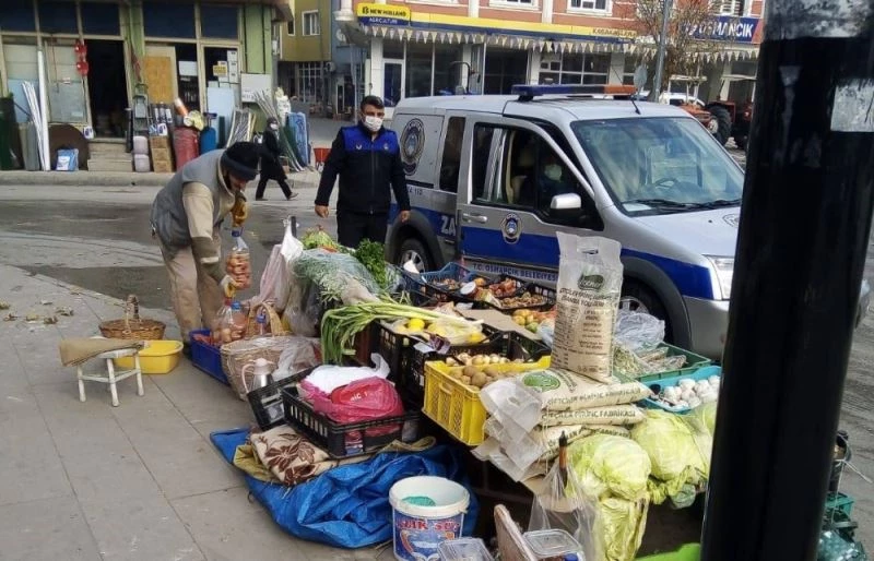 Osmancık’ta kaldırım işgaline belediyeden müdahale
