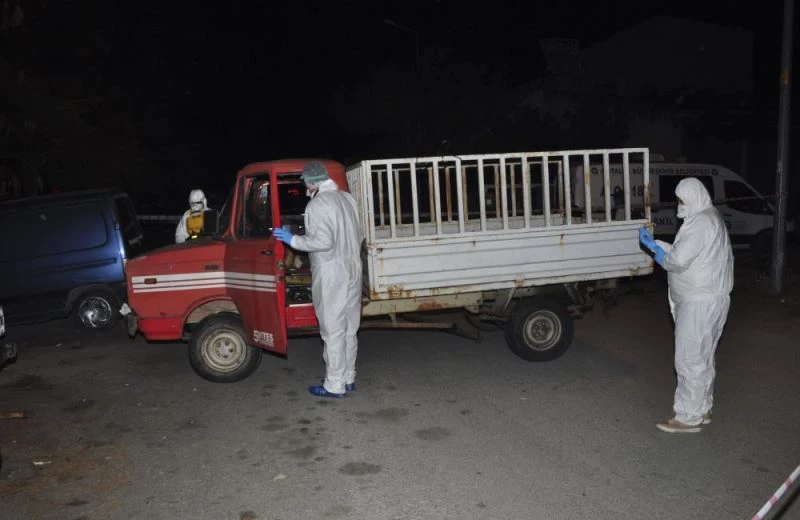 Antalya’da tamir için sanayiye getirilen kamyonette bir kişi ölü bulundu