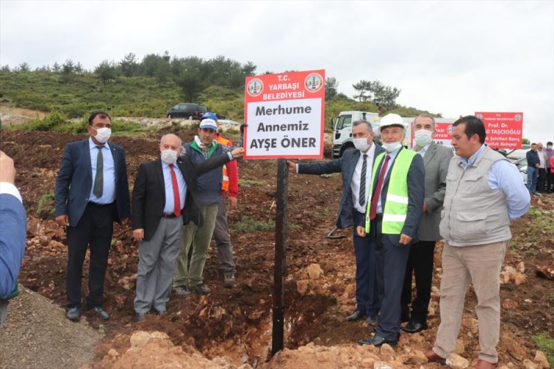 Yarbaşı Belediyesi öğrencilere burs vermek amacıyla zeytin fidesi dikti