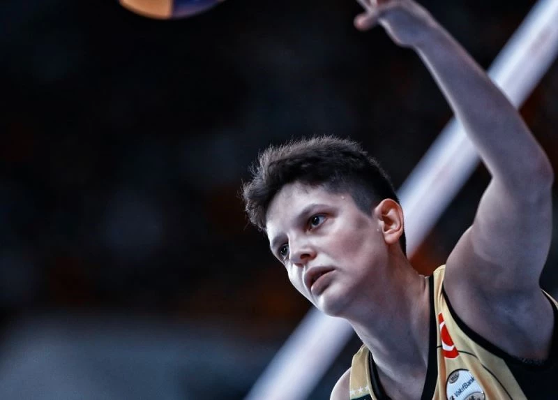 VakıfBank, Ebrar Karakurt’un THY Spor Kulübü’ne kiralandığını açıkladı
