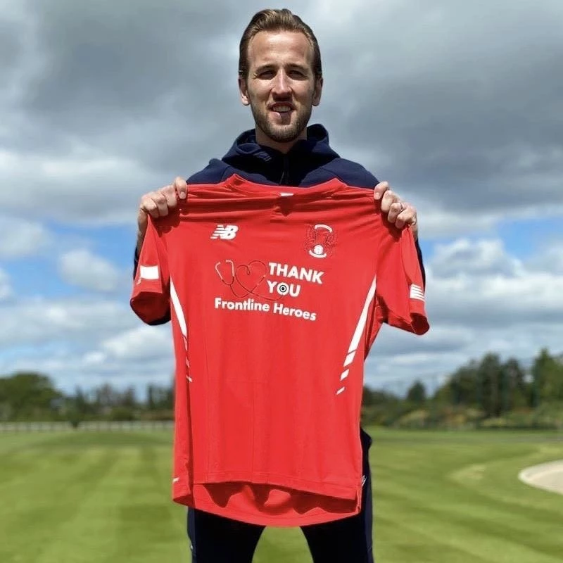 Harry Kane, eski takımı Leyton Orient’e forma sponsoru oldu
