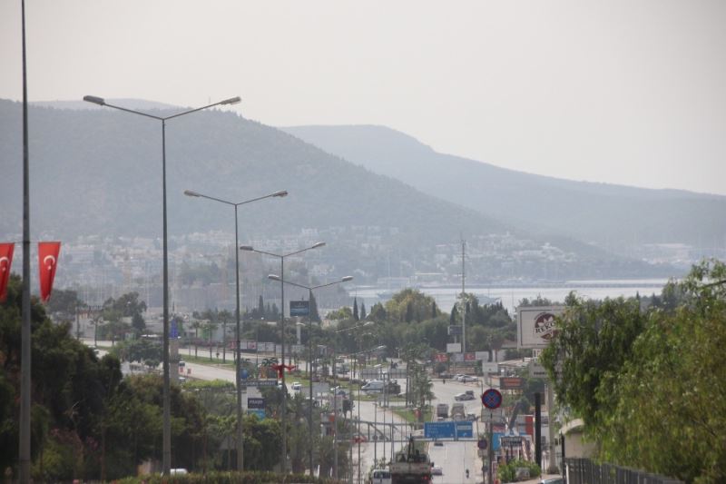 Afrika sıcakları, toz bulutuyla Bodrum’un üstüne çöktü
