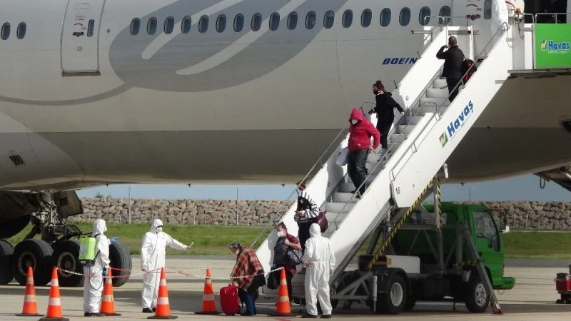 Amerika’dan getirilen 354 Türk vatandaşı Ordu ve Giresun’da karantinaya alındı
