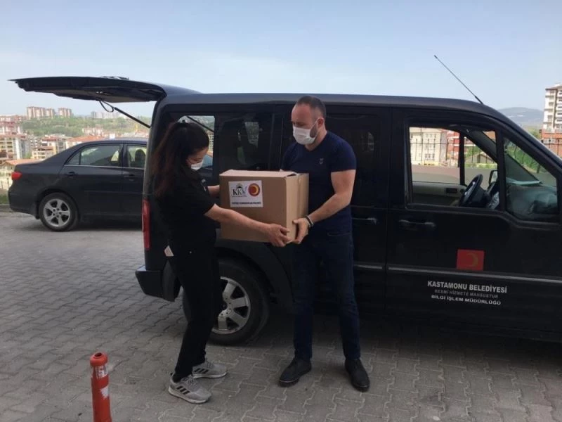 Kastamonu Belediyesi, Ramazan kolisi dağıtımını sürdürüyor
