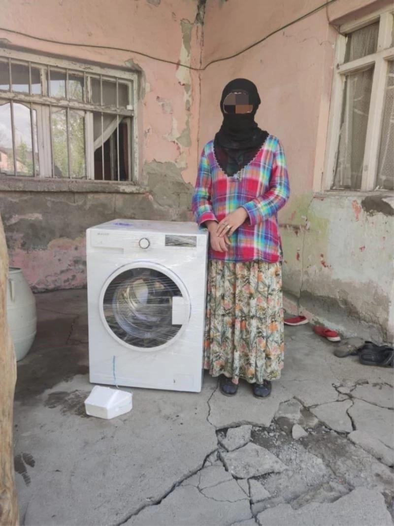 Başkan Sayan ihtiyaç sahiplerine el uzatmaya devam ediyor
