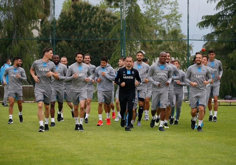 Trabzonspor iki günlük iznin ardından hazırlıklarına başladı
