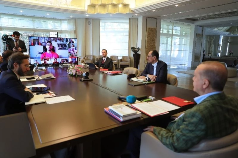 Cumhurbaşkanı Erdoğan: “Bölücü teröre boyun eğmediğimiz gibi sokak terörüne de asla müsaade etmeyeceğiz”
