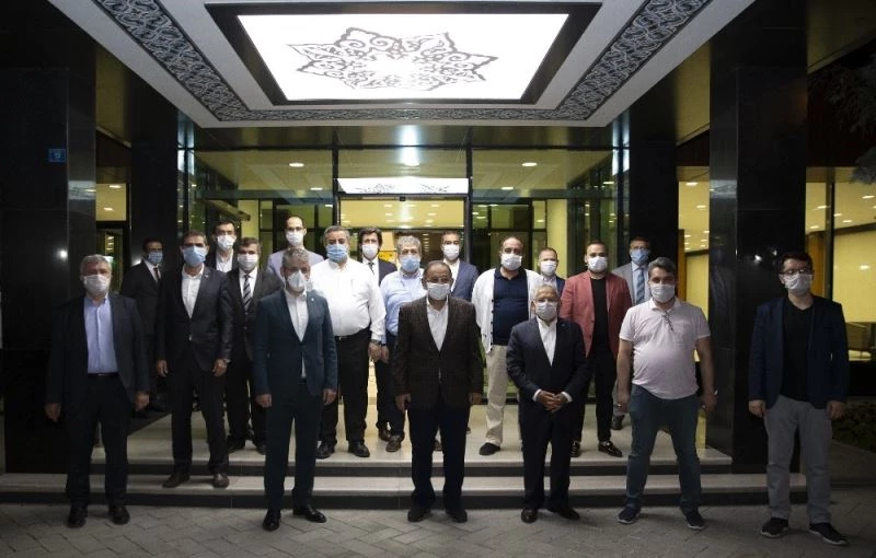 İftardan Sahura Yatırım Zirvesi
