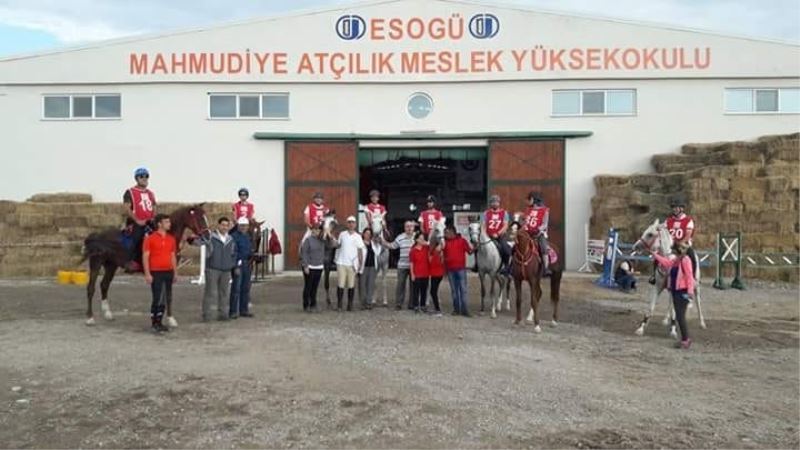 ESOGÜ Mahmudiye Atçılık Meslek Yüksekokulu’na laboratuvar ruhsatı
