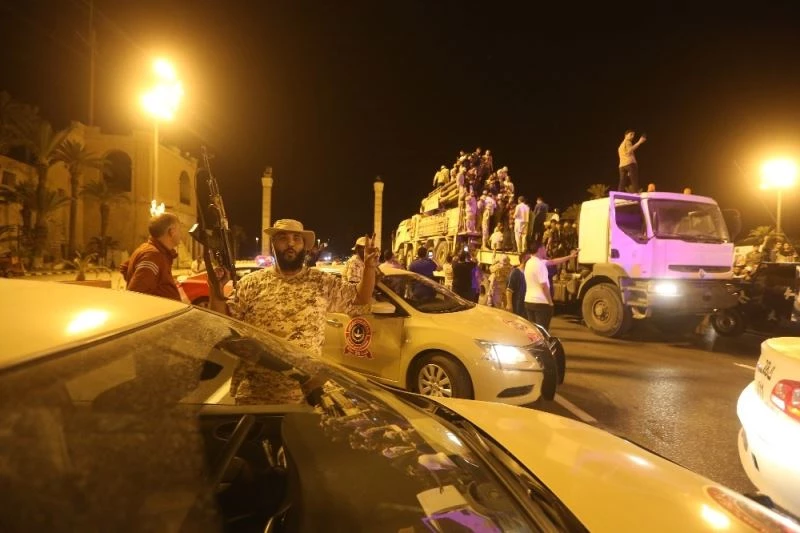 Vatiyye Askeri Üssü’nde imha edilen Pantsir Trablus’ta sergilendi
