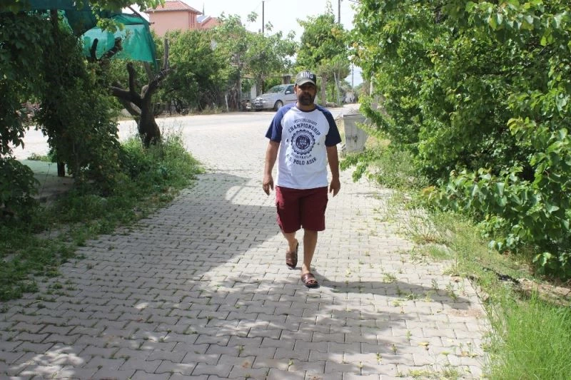 Tekerlekli sandalyeyle geldi, yürüyerek çıktı
