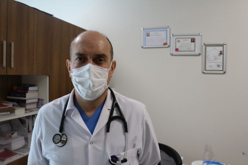 Dr. Özotuk: “Şeker hastaları şekerli gıdalardan uzak durmalı