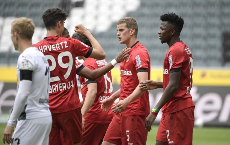 Bundesliga: Mönchengladbach: 1 - B.Leverkusen: 3
