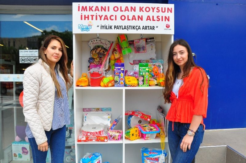 Manisa’da çocuklara bayram hediyesi: ‘Askıda oyuncak’
