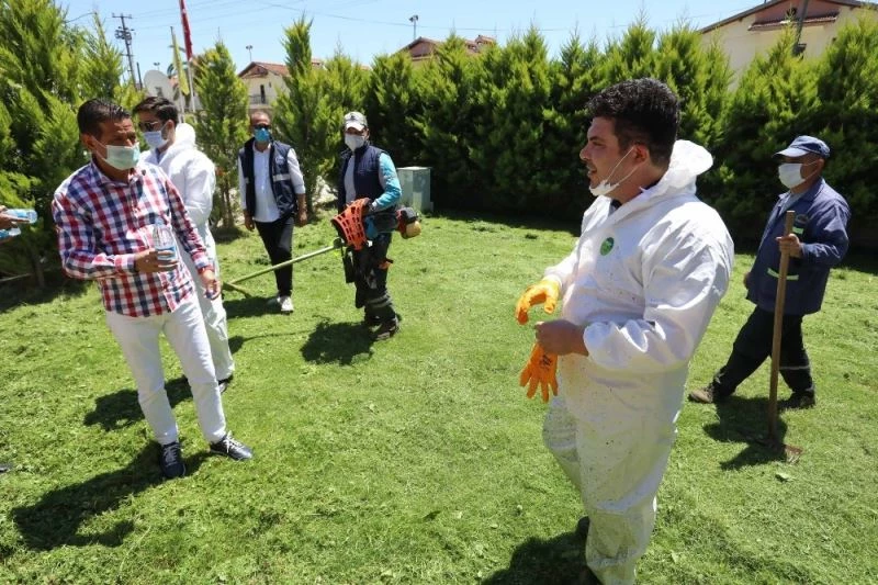 Başkan Kılıç, bayramın ilk günü personelle birlikte çalışıp bayramlaştı
