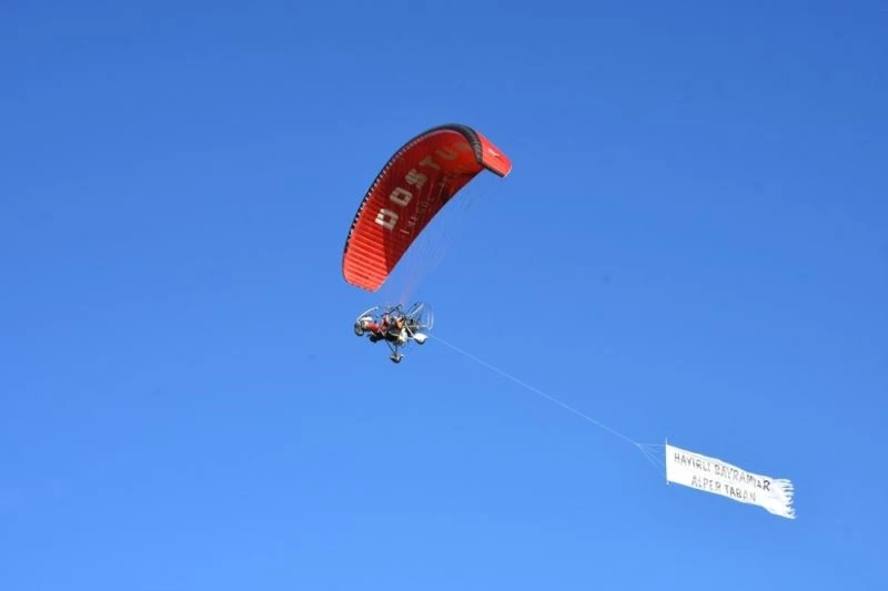 İnegöl Belediye Başkanı bayramı gökyüzünden kutladı
