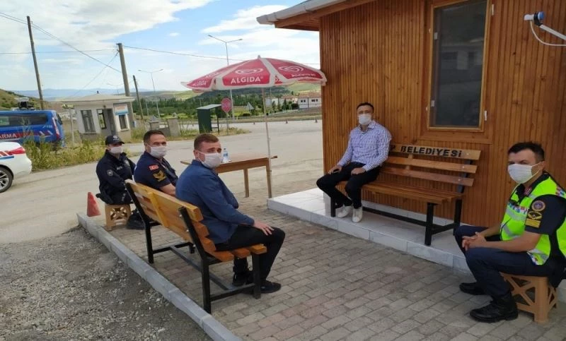 Kaymakam Eligül, kontrol noktalarını denetledi
