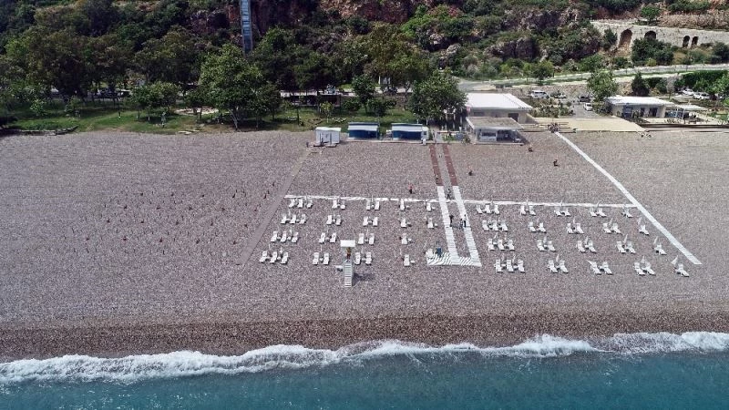 Konyaaltı Sahili’ndeki ‘yeni düzen’ tamamen şekillendi
