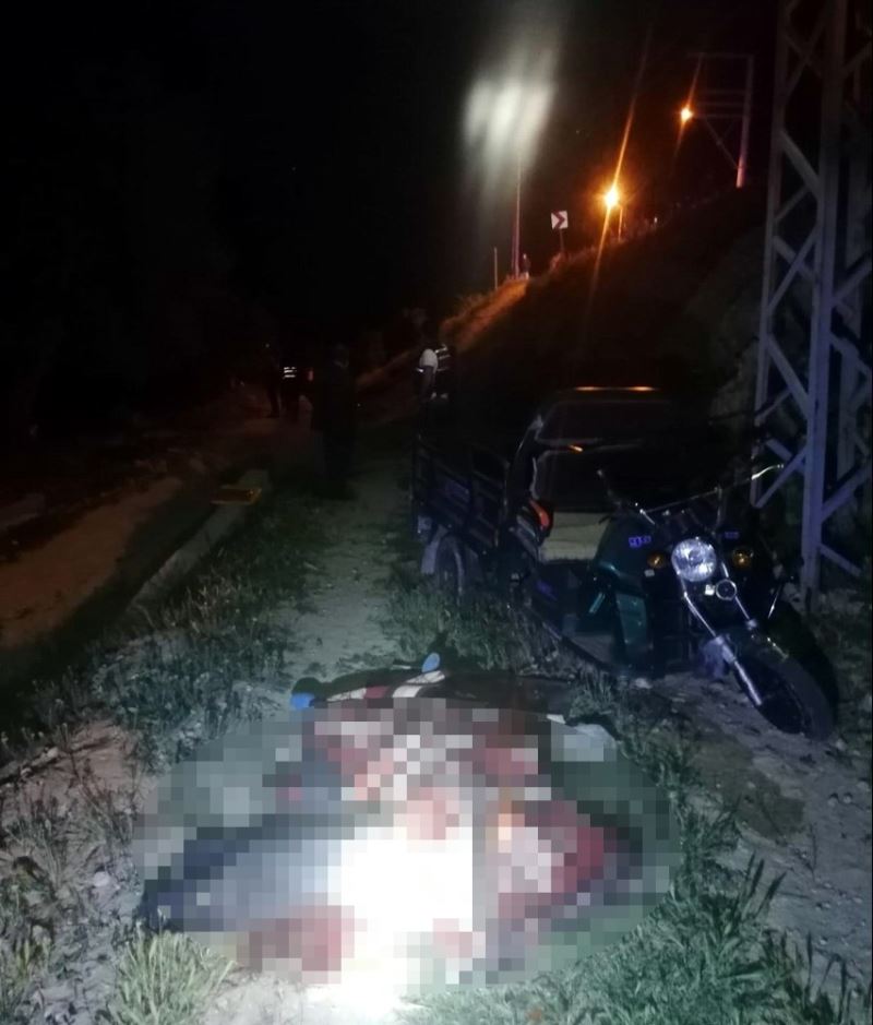 Konya’da triportör takla attı: 2 ölü, 1 yaralı
