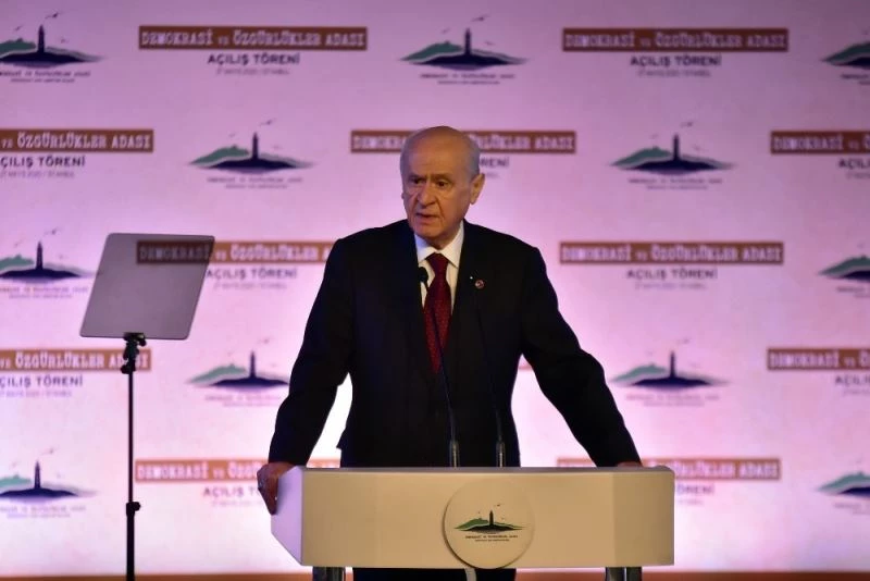 MHP lideri Bahçeli: “Yassıada’da hukuka deli gömleği giydirilmiştir”

