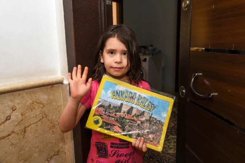 6 bin çocuğa yapboz
