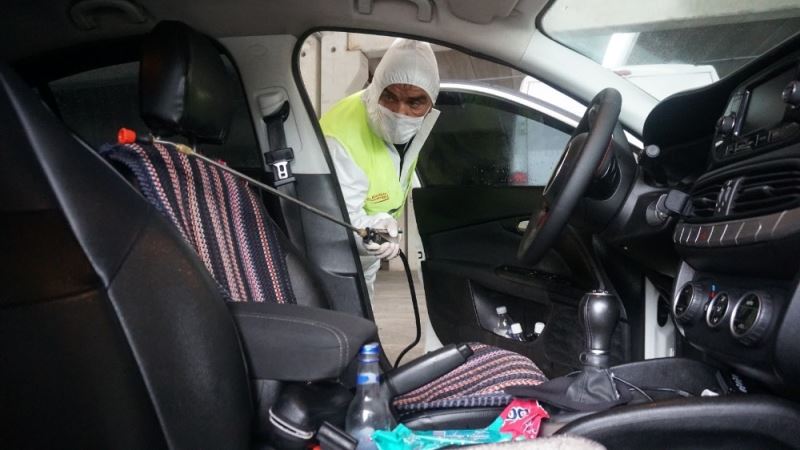 İzmit’te taksiler dezenfekte edildi

