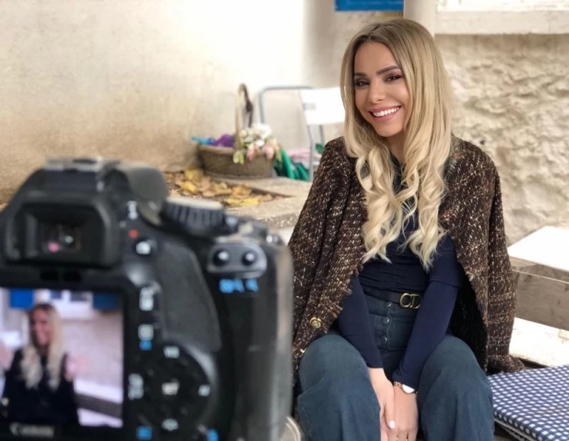 Yazar Simay Özyiğit, “Doğru ve bilinçli kullanıldığında internet ve sosyal medya çok faydalı”
