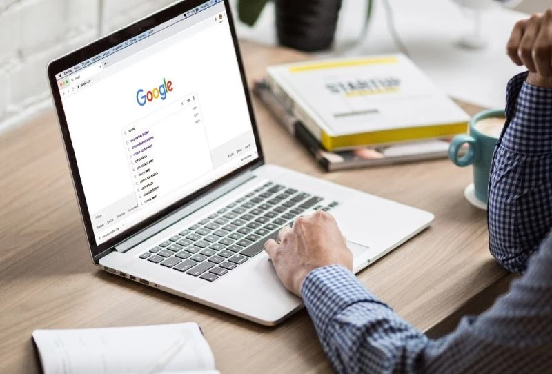 Doktora gidemeyen internete sarıldı
