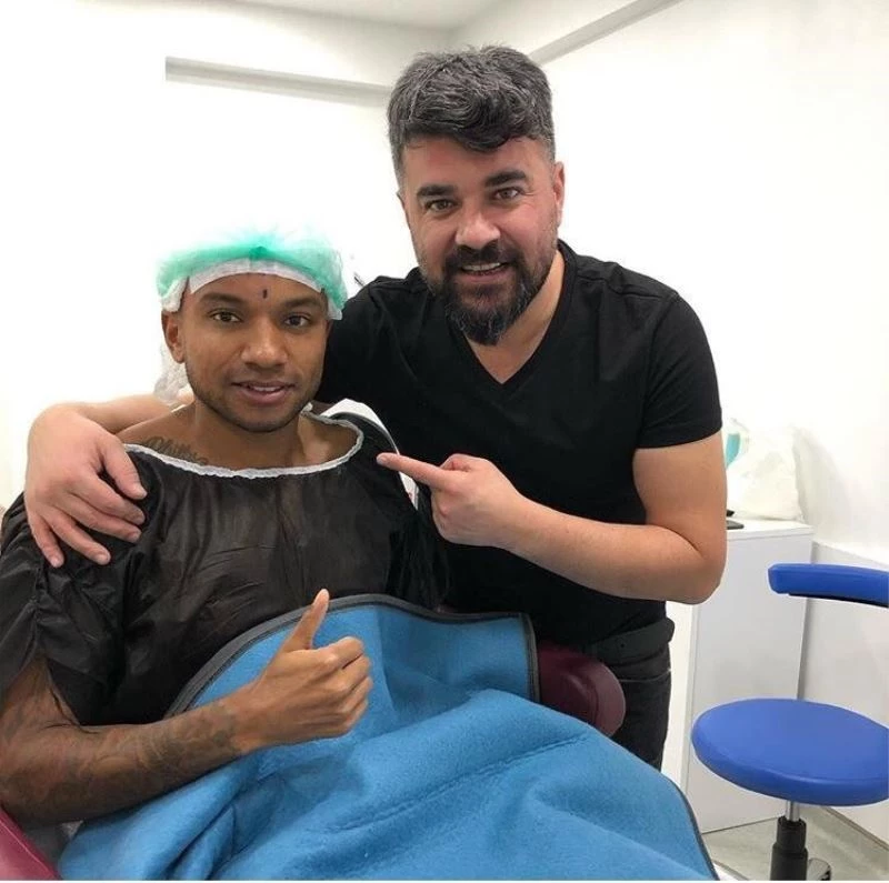 Sonbahar aylarında saç ekiminde pik seviyesi görülebilir
