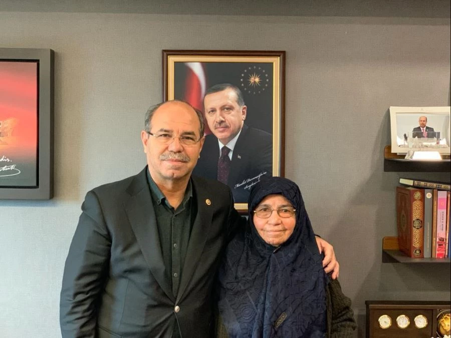 DURMUŞOĞLU, 10 MAYIS PAZAR GÜNÜ KUTLANACAK OLAN ANNELER GÜNÜ DOLAYISIYLA BİR MESAJ YAYIMLADI