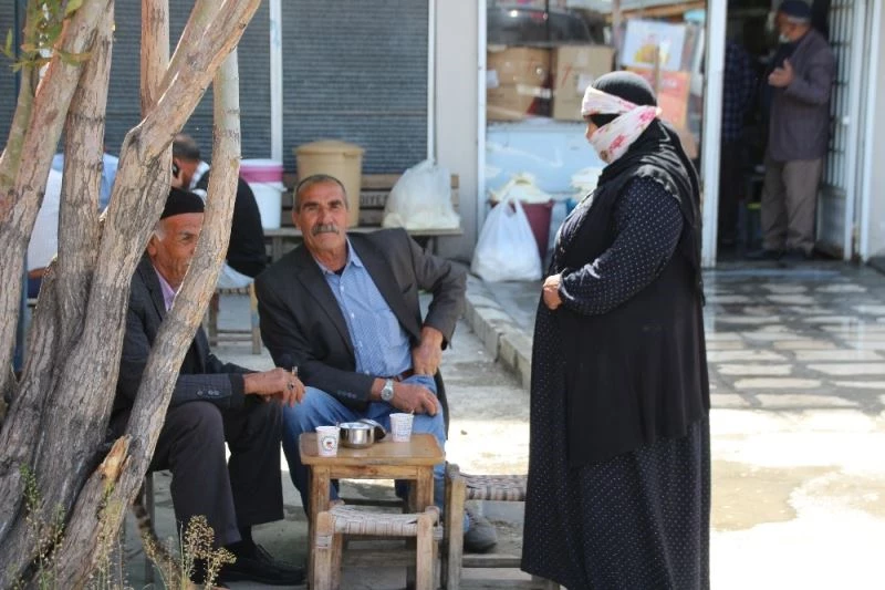 Varto’da dilenciler yeniden işbaşında
