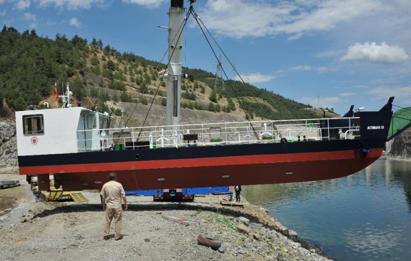 Barajdaki ulaşım sorununa “feribotlu” çözüm
