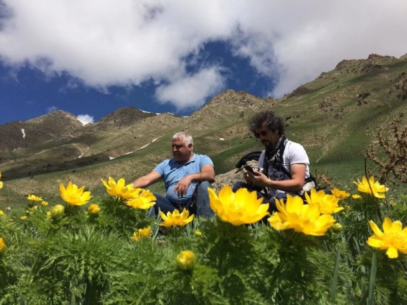 Neslinin tükendiği sanılan Horoz Gülü Tunceli’de çıktı
