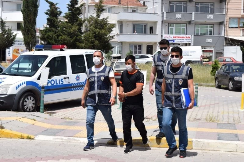 Polis motorsiklet hırsızlarını kıskıvrak yakaladı
