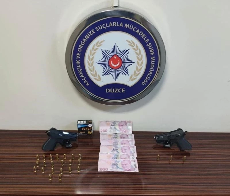 Sahte parayla alışverişe 2 gözaltı
