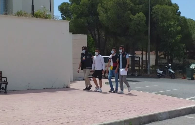 İnşaat şantiyesinden 1 kilo 630 gram uyuşturucu çıktı
